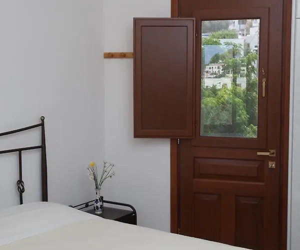 Zacharo 2* スカラ